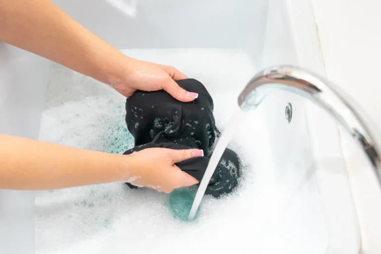 How To Wash Clothes In Bathtub